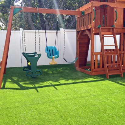 Artificial Grass Tewksbury Massachusetts School Front Yard