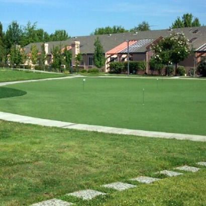 Golf Putting Greens Ashland Massachusetts Fake Turf Pools