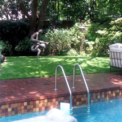 Synthetic Grass Gloucester Massachusetts Lawn Pavers Front