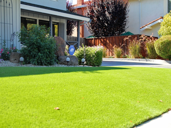 Fake Grass Cordaville Massachusetts Lawn Pavers Front Yard