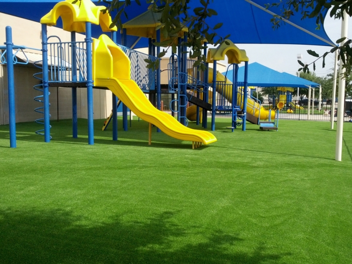 Synthetic Turf Marshfield Massachusetts School Front Yard